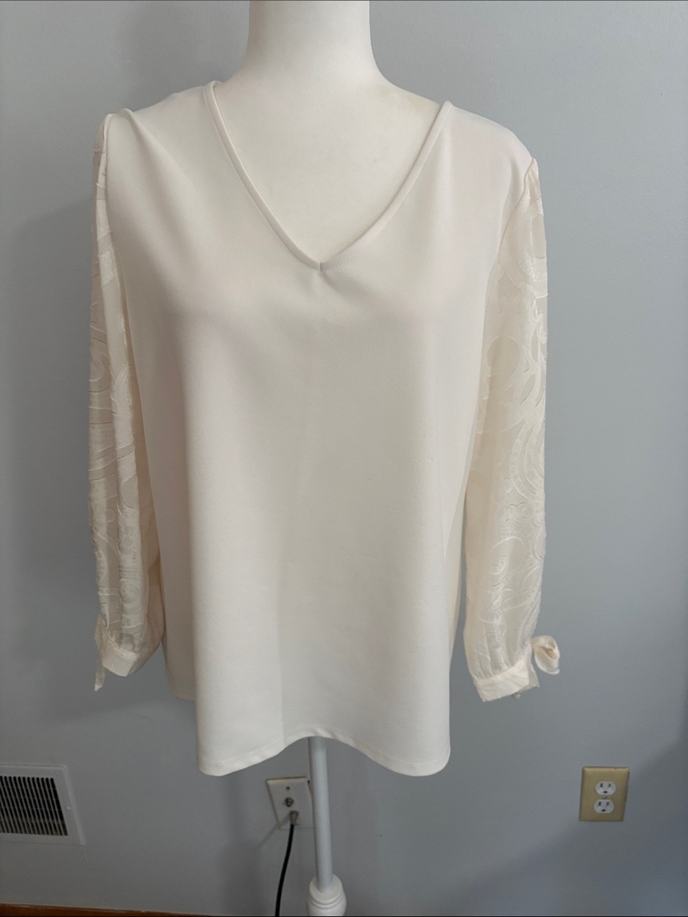 Ann Taylor Cream V-Neck Blouse with Sheer Patterned Sleeves